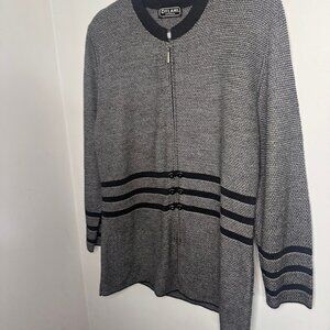 Dylani Knitwear Women Cardign Gray and Black Full Zip Classic Old Money Stately